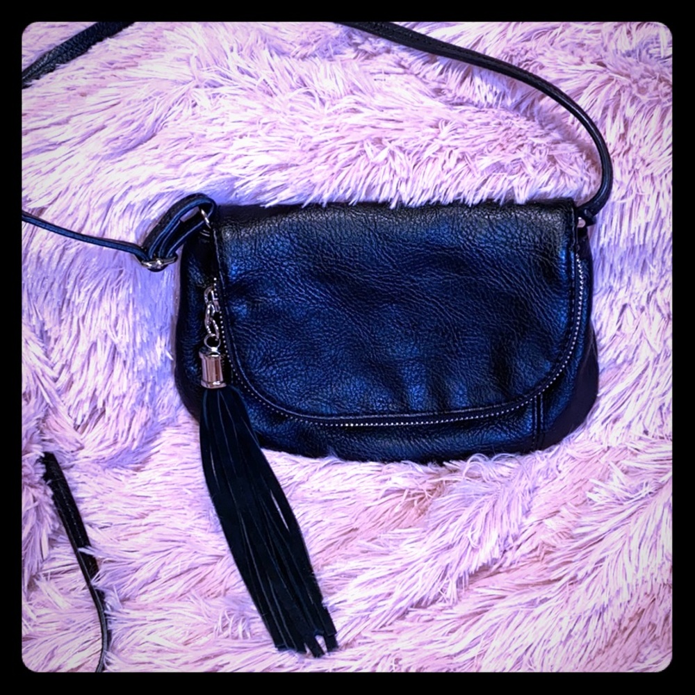 EUC Express Black Crossbody